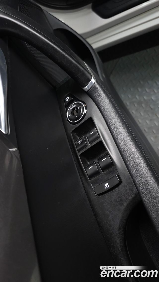 Hyundai i40 2014 — photo 32