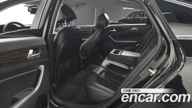 Hyundai Sonata 2016 — photo 11