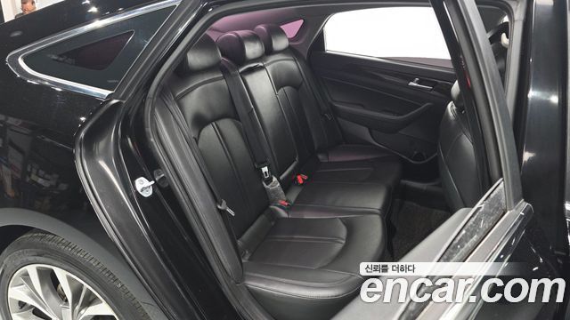 Hyundai Sonata 2016 — photo 12