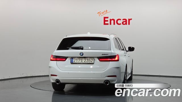 BMW 3-Series 2024 — photo 4