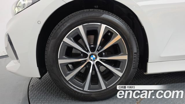 BMW 3-Series 2024 — photo 5