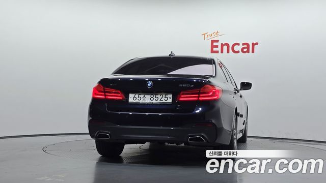 BMW 5-Series 2018 — photo 4