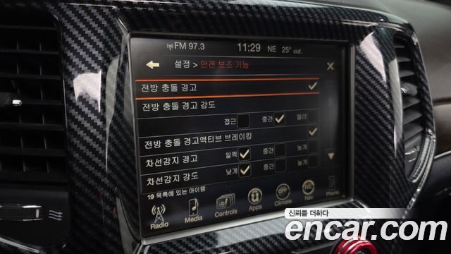 Jeep Cherokee 2017 — photo 18