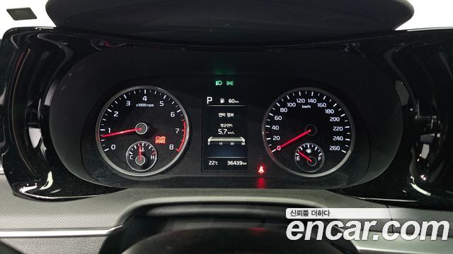 Kia K5 2023 — photo 11