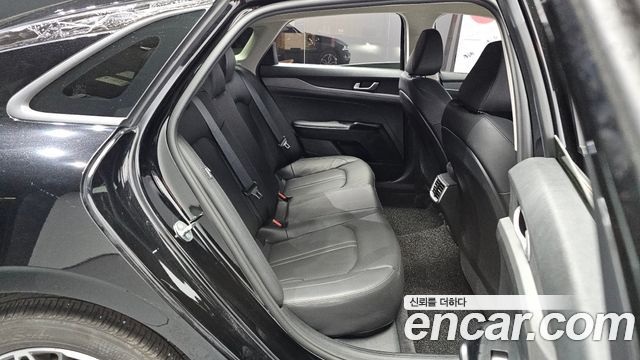 Kia K5 2023 — photo 16