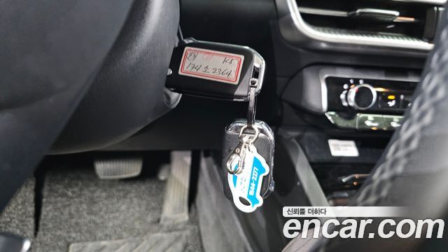 Kia K5 2023 — photo 28