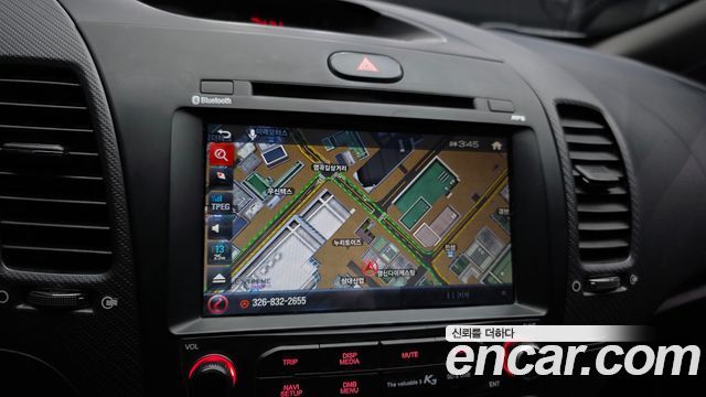 Kia K3 2016 — photo 20