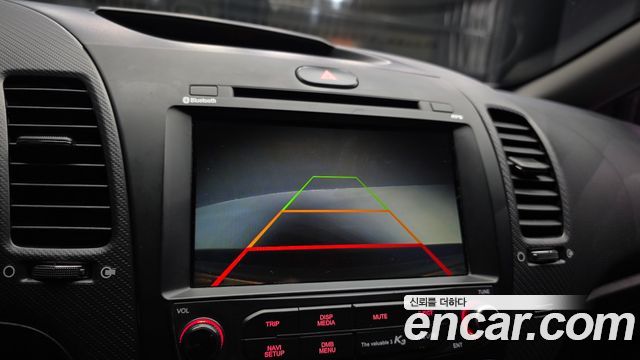 Kia K3 2016 — photo 21