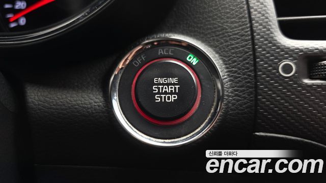 Kia K3 2016 — photo 23