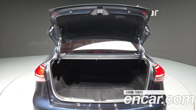 Kia K3 2016 — photo 26