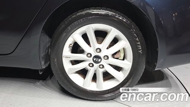 Kia K3 2016 — photo 7