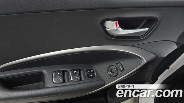 Hyundai Santafe 2016 — photo 22