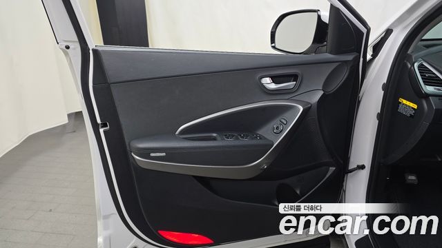 Hyundai Santafe 2016 — photo 14