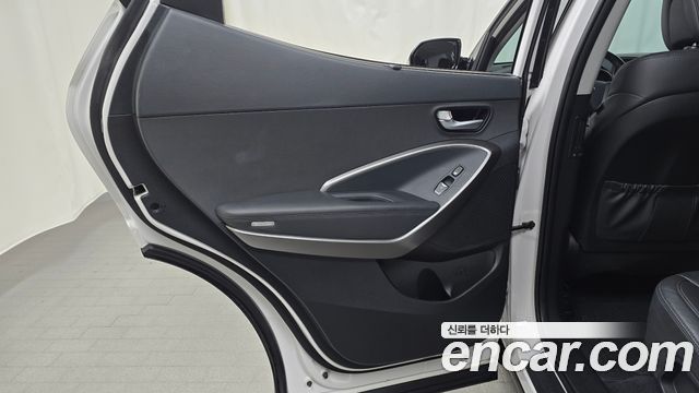 Hyundai Santafe 2016 — photo 15