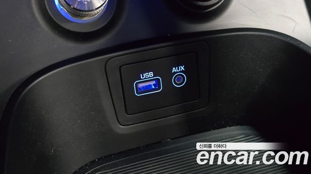 Hyundai Santafe 2016 — photo 31