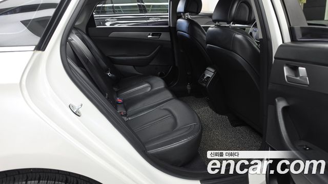 Hyundai Sonata 2015 — photo 12