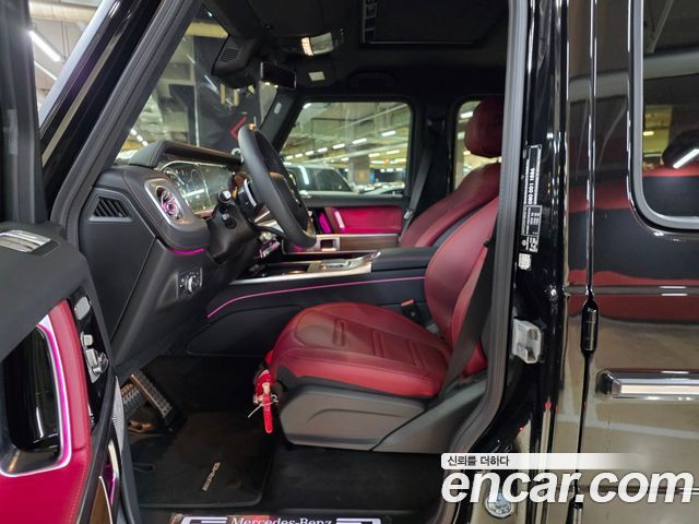 Mercedes-Benz G-Class 2026 — photo 2