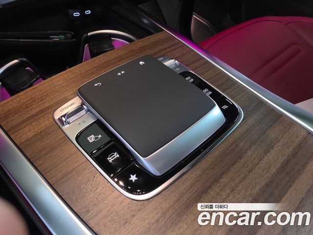 Mercedes-Benz G-Class 2026 — photo 4