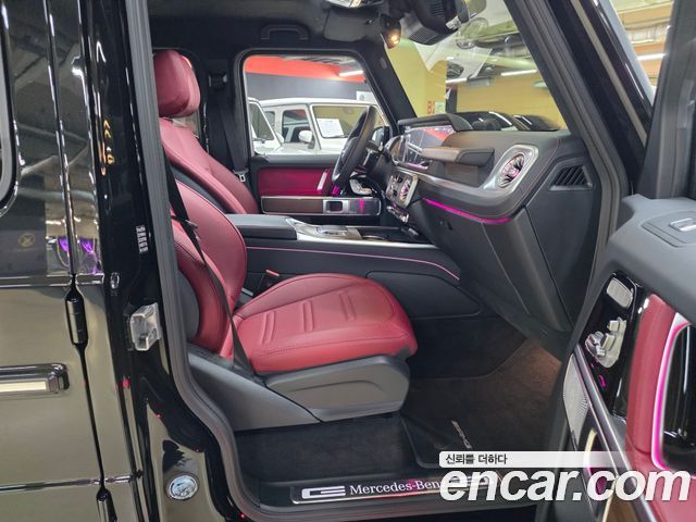 Mercedes-Benz G-Class 2026 — photo 9