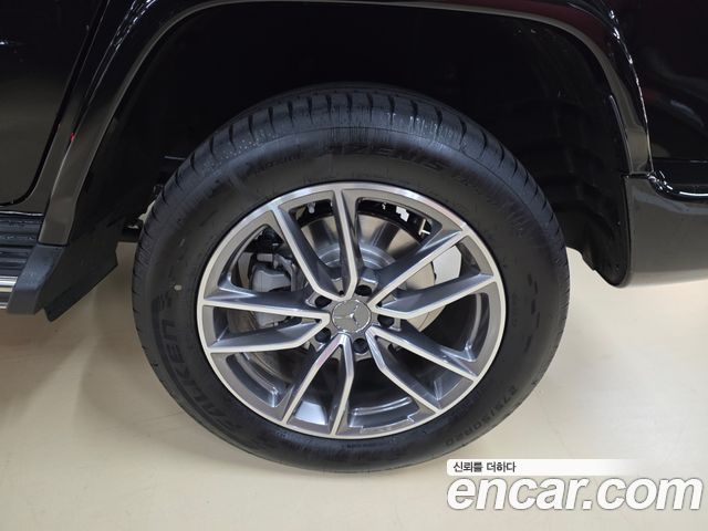 Mercedes-Benz G-Class 2026 — photo 15