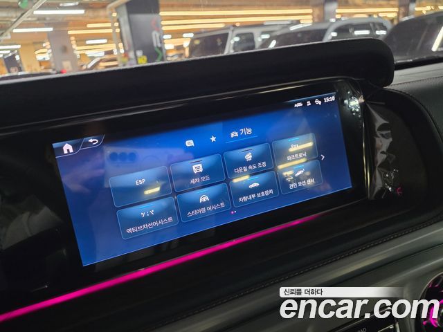 Mercedes-Benz G-Class 2026 — photo 17