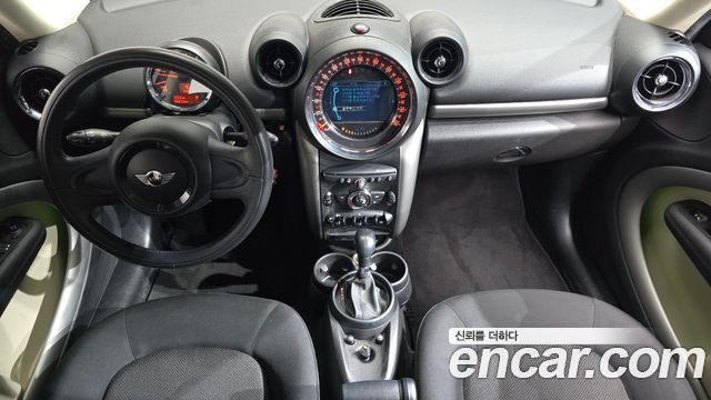 Mini Countryman 2015 — photo 10