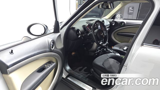 Mini Countryman 2015 — photo 13