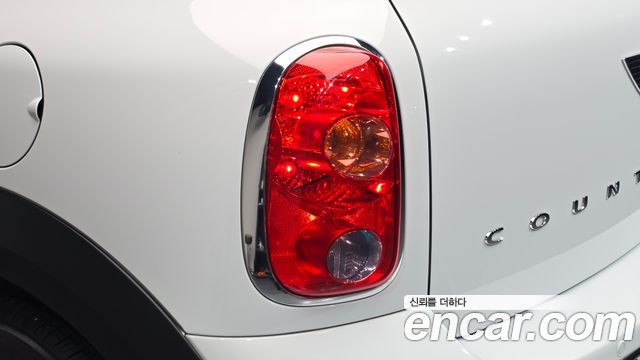 Mini Countryman 2015 — photo 9