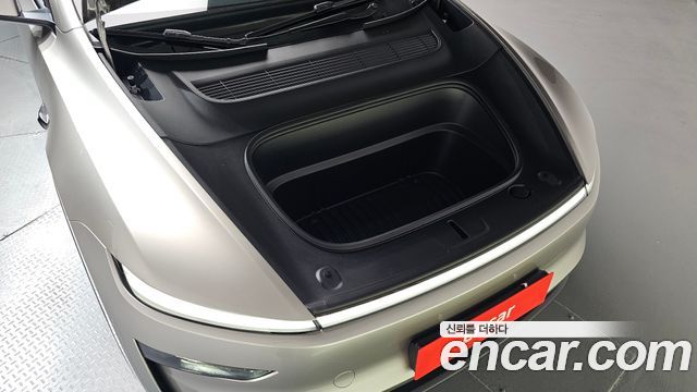 Tesla Model Y 2026 — photo 6