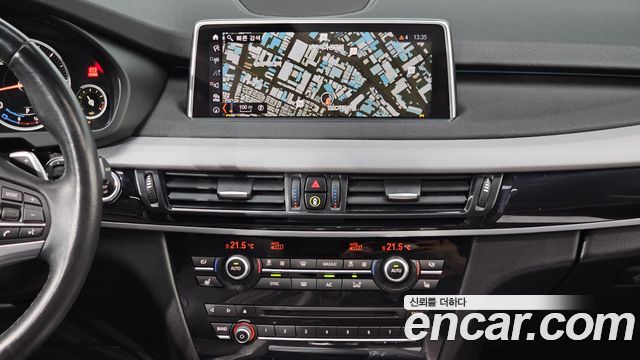 BMW X5 2018 — photo 14