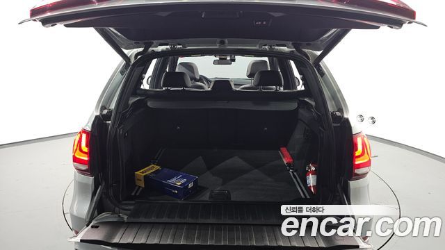 BMW X5 2018 — photo 20