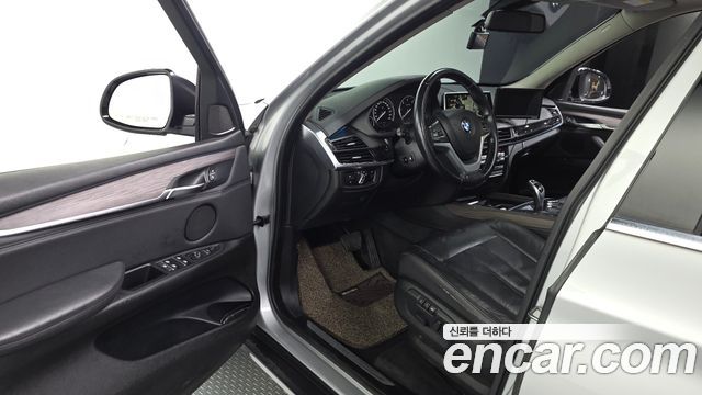 BMW X5 2015 — photo 10