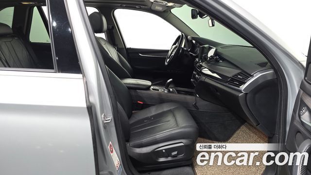 BMW X5 2015 — photo 11