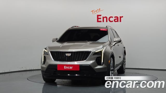 Cadillac XT4 2023 — photo 3