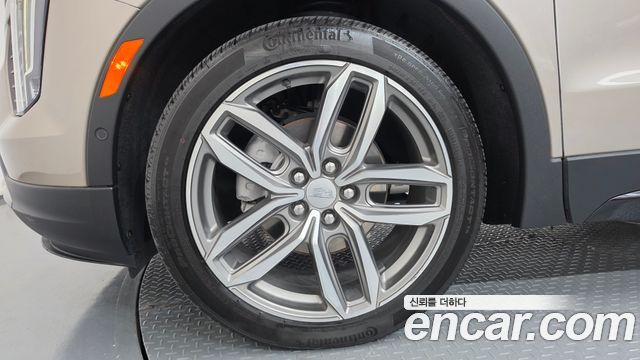 Cadillac XT4 2023 — photo 5