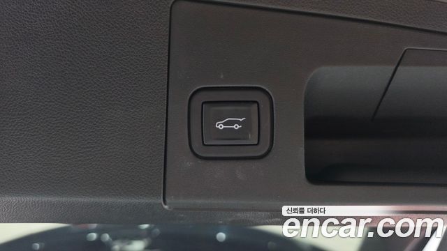 Cadillac XT4 2023 — photo 24