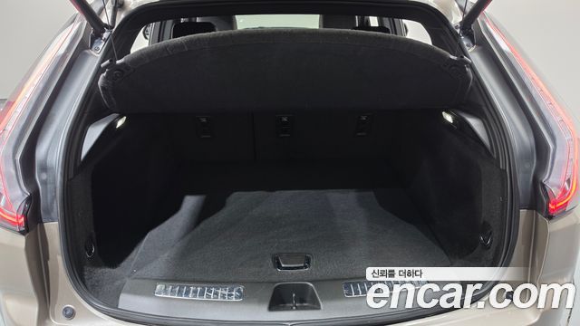 Cadillac XT4 2023 — photo 25