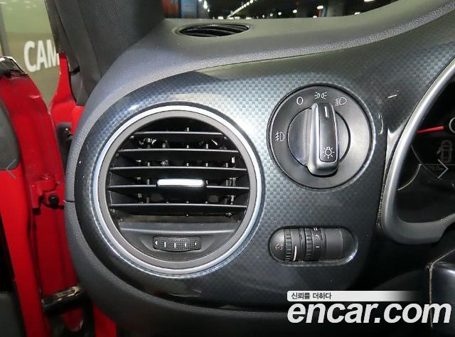 Volkswagen Beatle 2013 — photo 14