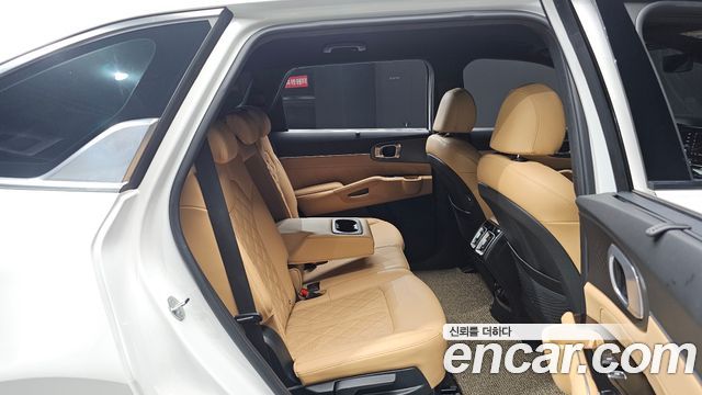 Kia Sorento 2023 — photo 17
