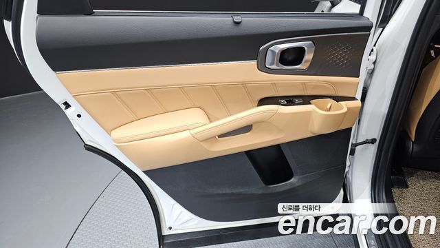 Kia Sorento 2023 — photo 15