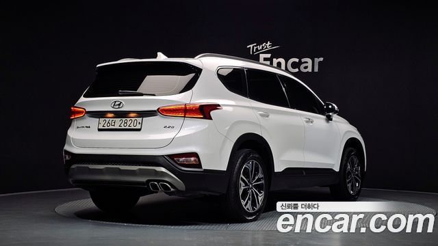 Hyundai Santafe 2019 — photo 2