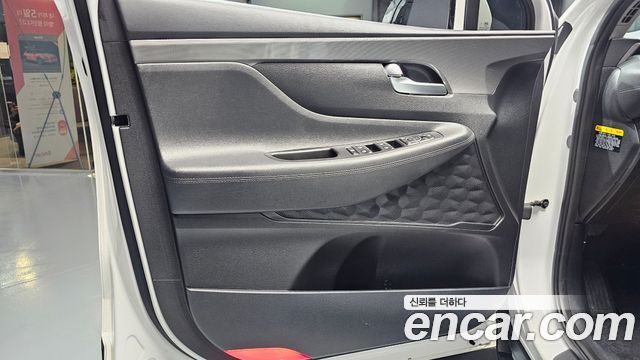 Hyundai Santafe 2019 — photo 14