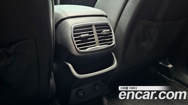 Hyundai Santafe 2019 — photo 29