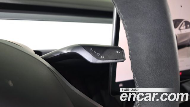 Tesla Model Y 2022 — photo 12