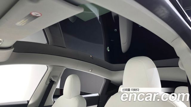 Tesla Model Y 2022 — photo 23