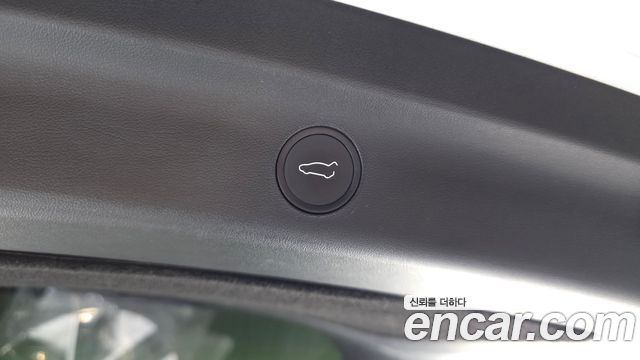 Tesla Model Y 2022 — photo 24