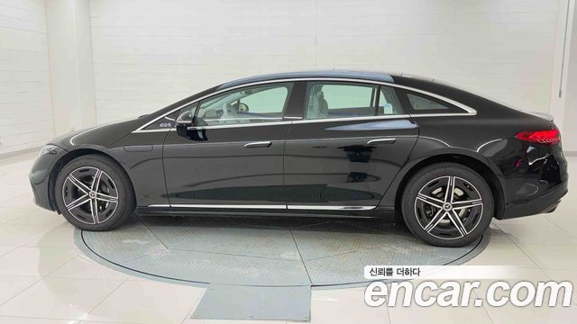 Mercedes-Benz EQS 2025 — photo 2