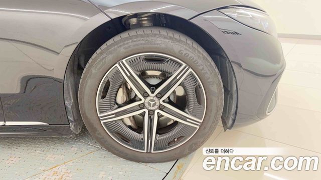 Mercedes-Benz EQS 2025 — photo 8