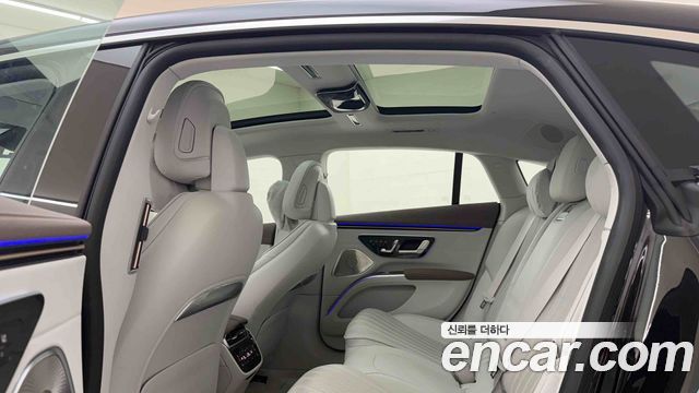 Mercedes-Benz EQS 2025 — photo 18