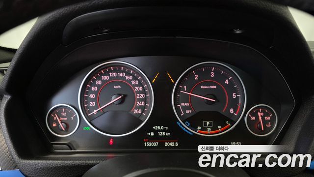 BMW 3-Series 2017 — photo 8